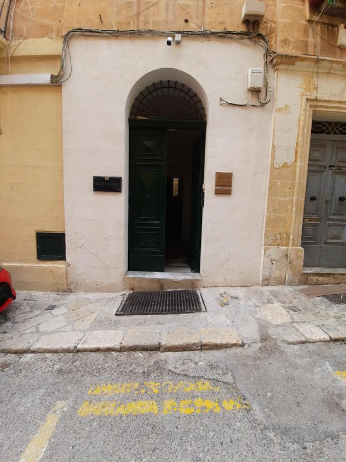 Ca1- City Central Apartment 1 Valletta Bagian luar foto