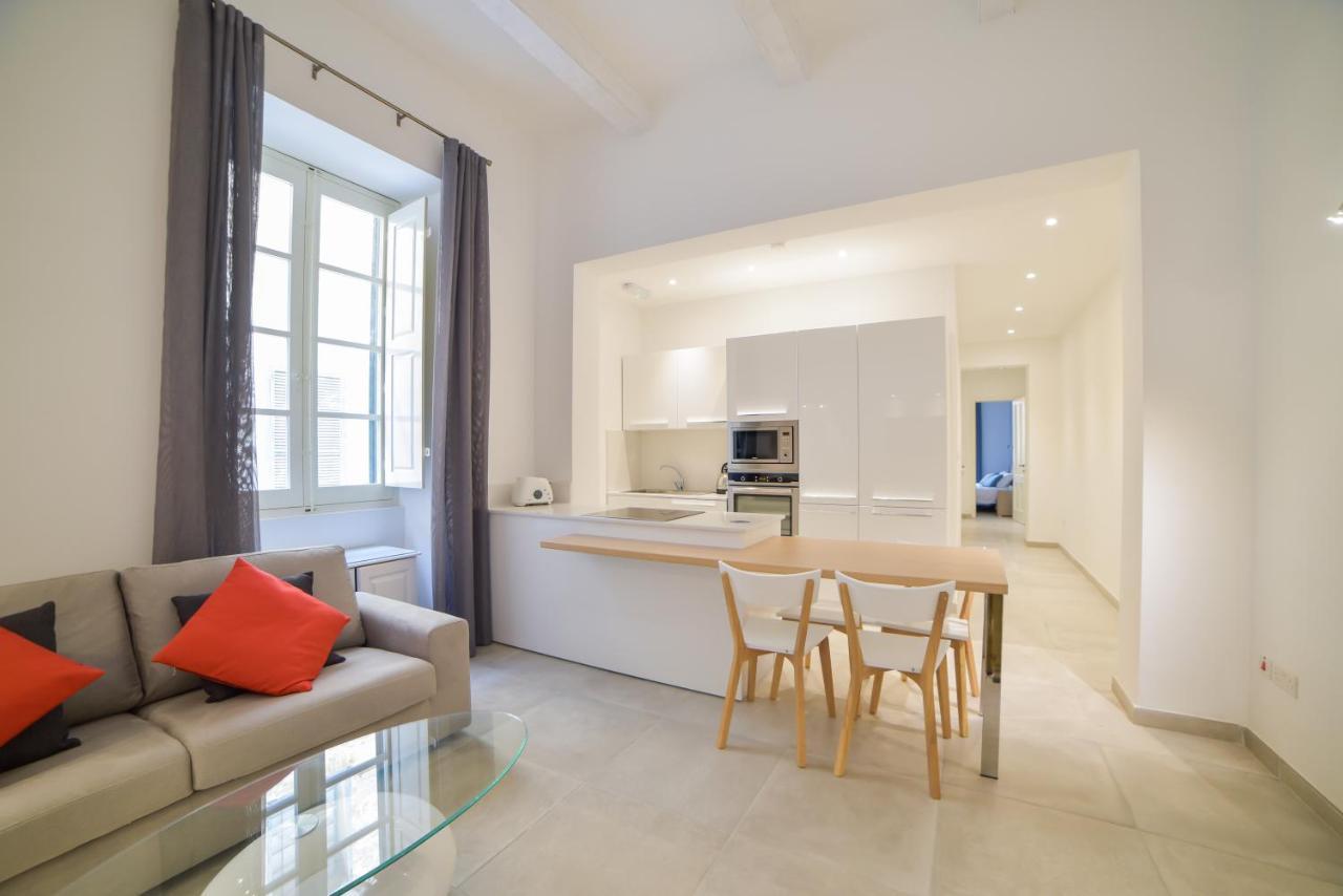 Ca1- City Central Apartment 1 Valletta Bagian luar foto