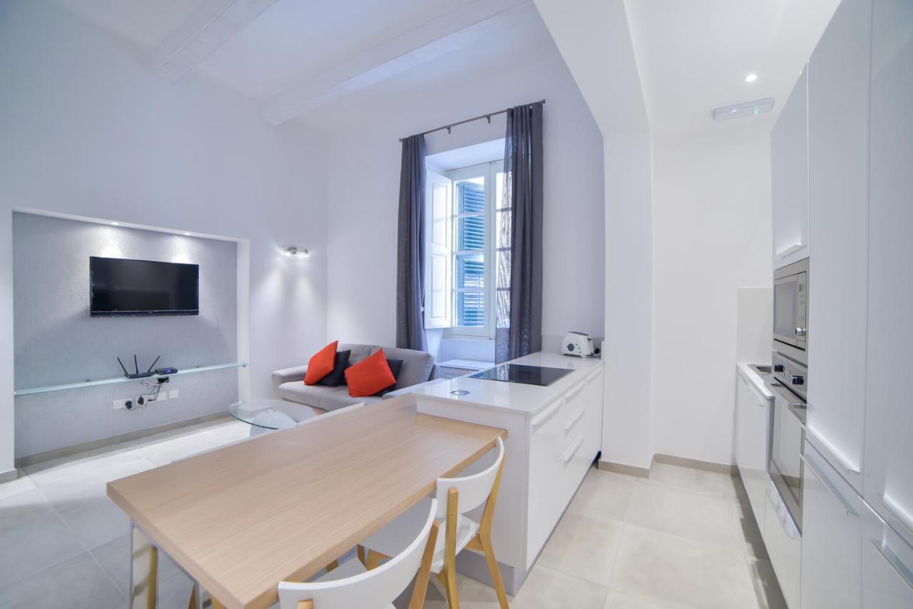 Ca1- City Central Apartment 1 Valletta Bagian luar foto